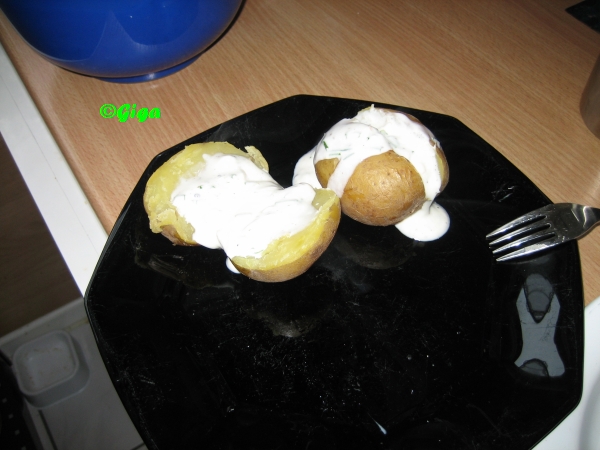 Kartoffeln mit Sauerrahm - Giga@Sixkiller